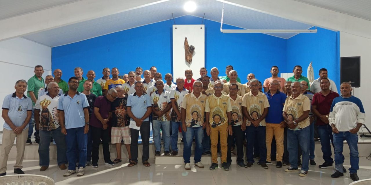 Grupo do Terço dos Homens se reúne na Fazenda da Esperança São Miguel