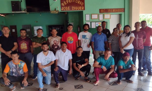 Secretarias de Assistência Social e Agricultura realizam palestra e treinamento na Fazenda da Esperança