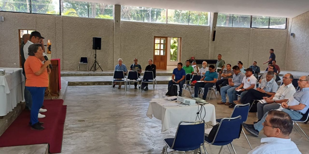 Fazendas da Esperança na Guatemala participam de encontro com o clero