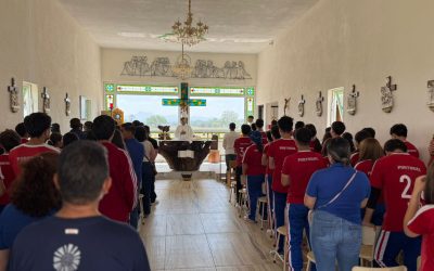 Fazenda da Esperança Señor de las Angustias recebe estudantes do Colégio Portugal