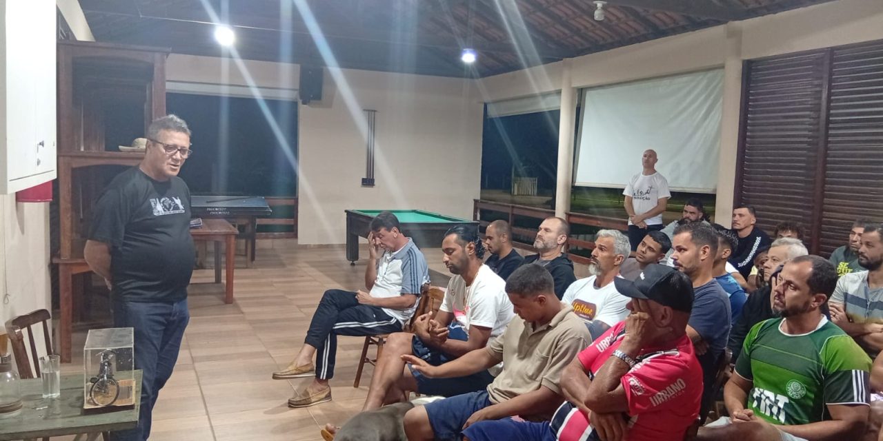 De acolhido a mensageiro, Ângelo partilha sua história com os acolhidos de Serra