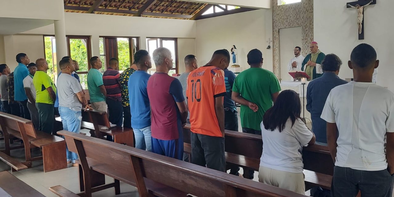 Momento de graça na Fazenda da Esperança com a presença dos Bispos Eméritos