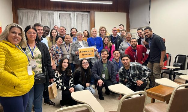Escola de Comunhão vive unidade e alegria durante Mariápolis Permanente em Ginetta