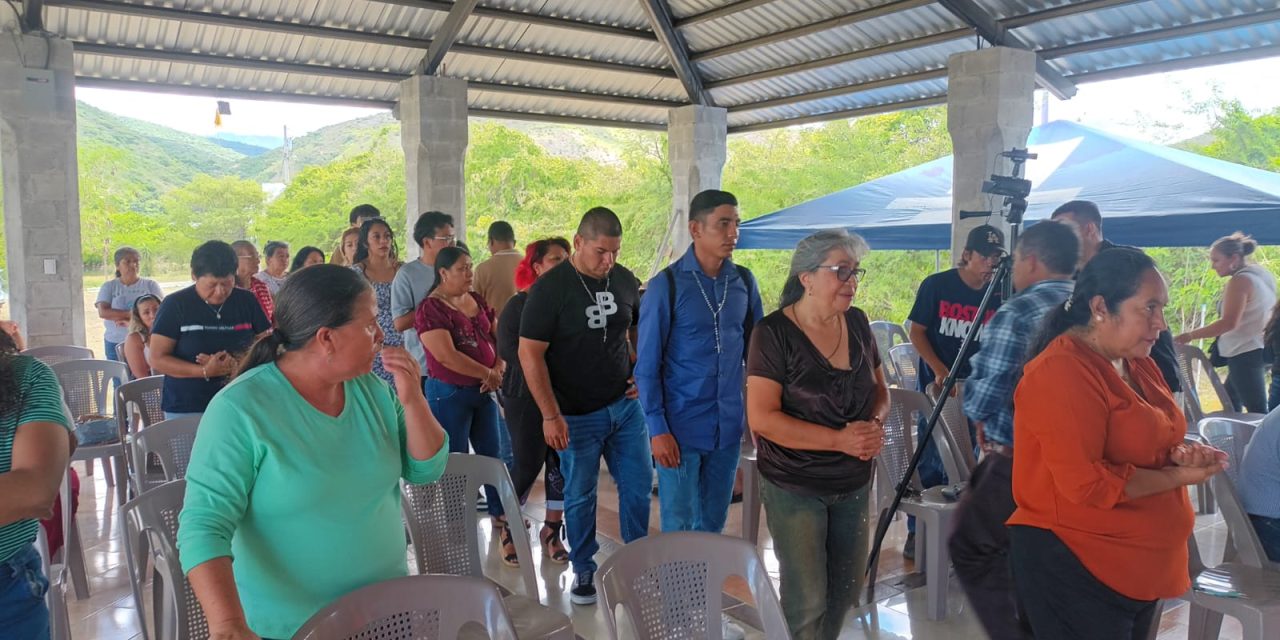 Fazenda Feminina Santa Clara, na Guatemala, celebra festa em homenagem à sua padroeira