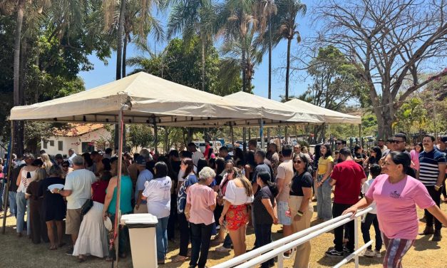 Em Brazlândia “Costelão” beneficente une comunidade