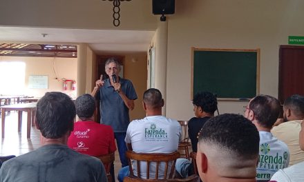 Apóstolos da Esperança realizam missão na Fazenda em Serra