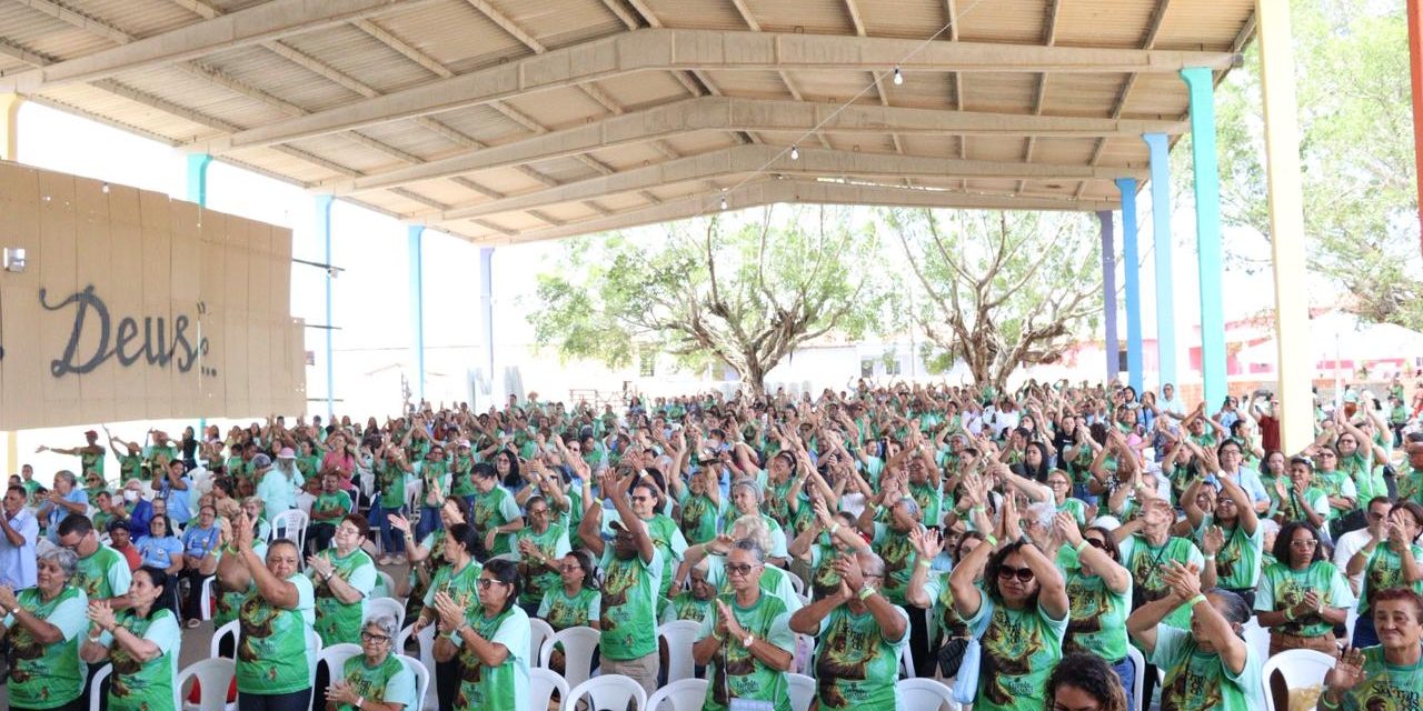 Encontro da Família da Esperança e Festa de São Francisco, em Poços das Trincheiras