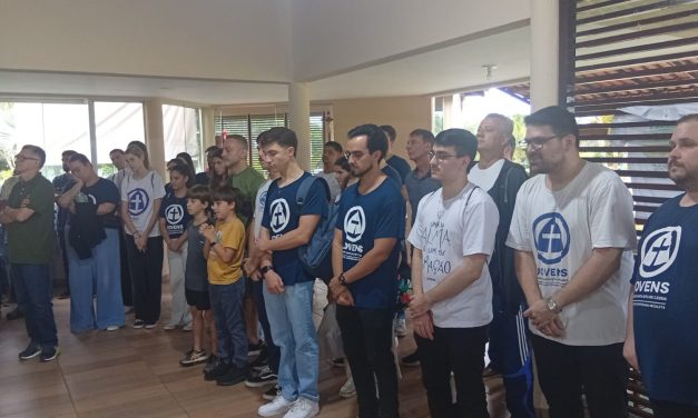 Juventude Agostiniana Recoleta vive encontro na Fazenda de Serra