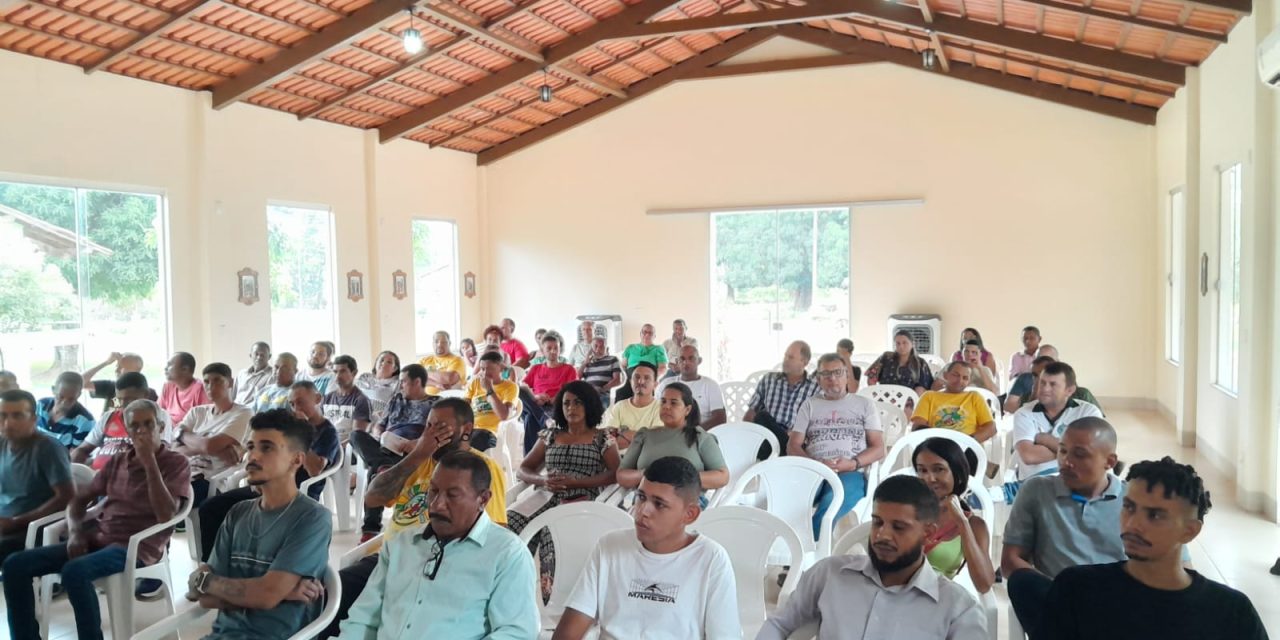Bispo Dom José Moreira celebra missa na visita dos familiares na Fazenda em Tocantins