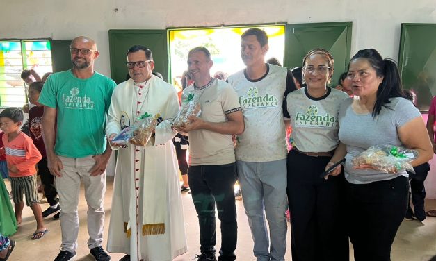 Padaria da Esperança é inaugurada com festa na Venezuela