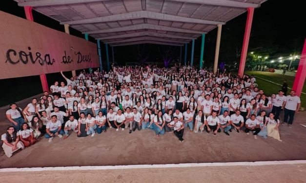 CCC, Decolores e Mensageiras de Jesus levam fé e alegria à Fazenda de Poço das Trincheiras