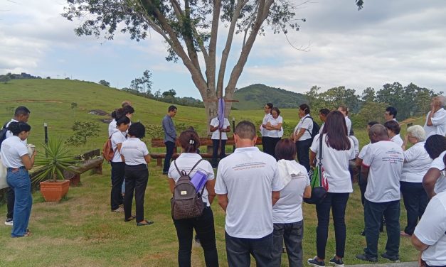 Ministros da Eucaristia realizam retiro na Fazenda da Esperança de Serra