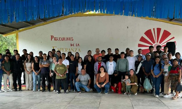 Dia de integração entre alunos e acolhidos na Fazenda da Guatemala