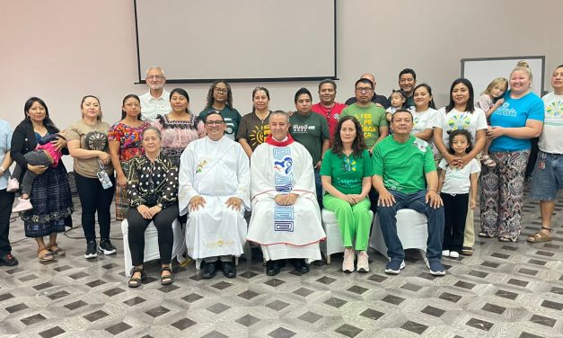 Encontro da Família da Esperança em Panajachel