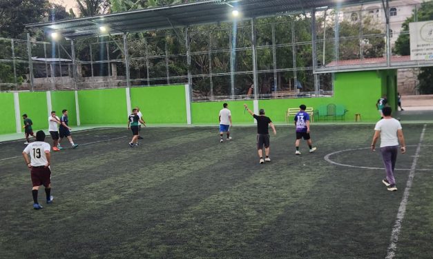 Futebol e união na Guatemala: Fazenda Santo Hermano participa de partida com Time Local