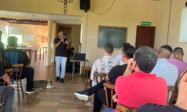Jovens do MIRC Brasil visitam a Fazenda de Serra