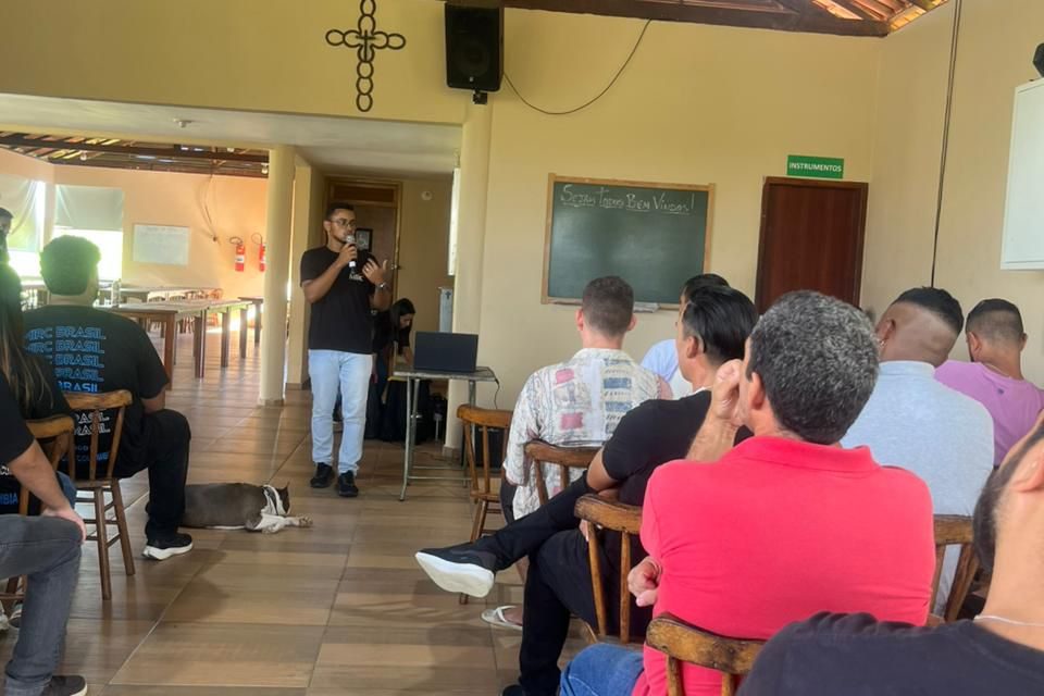 Jovens do MIRC Brasil visitam a Fazenda de Serra
