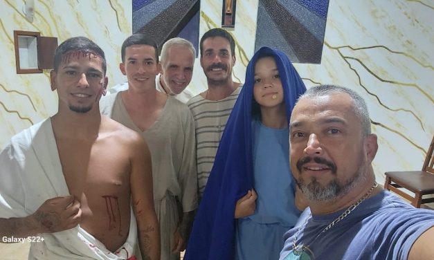 Sexta-Feira Santa marcada por encenação emocionante na Fazenda de Guarará