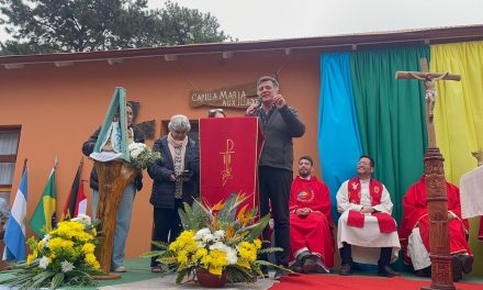 Bispo e fundadores inauguram 12ª Fazenda da Esperança na Argentina
