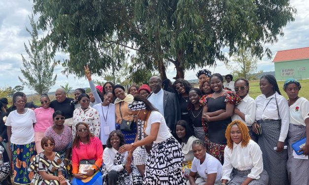 Fortalecer a esperança: retiro reúne comunidade na Fazenda da Esperança em Angola