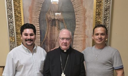 Semeando esperança nos EUA: missionários visitam Bispo em Corpus Christi