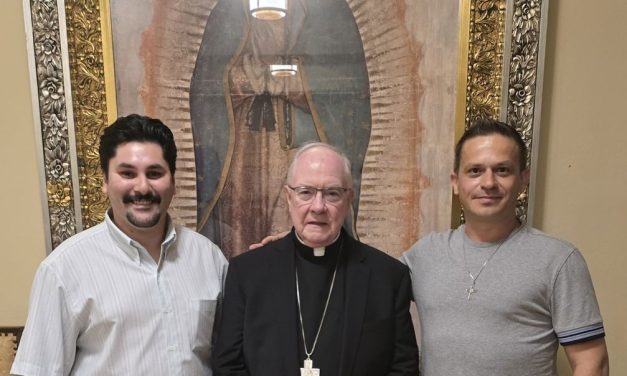 Semeando esperança nos EUA: missionários visitam Bispo em Corpus Christi