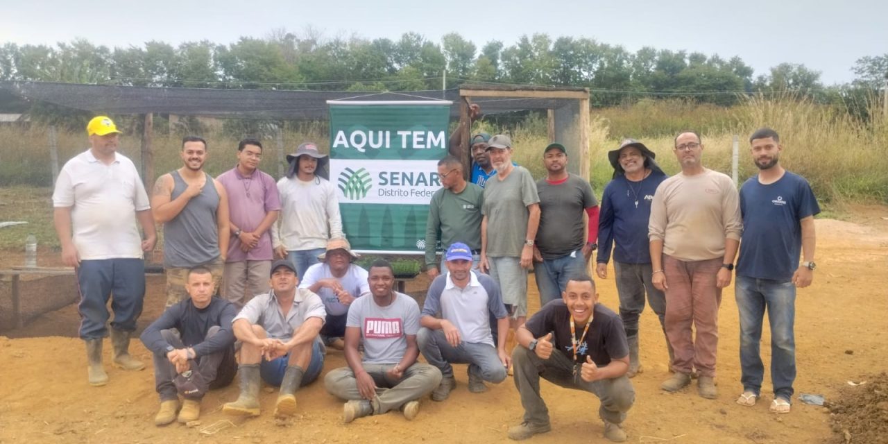 Acolhidos participam de curso de mudas e enxerto em Brasília