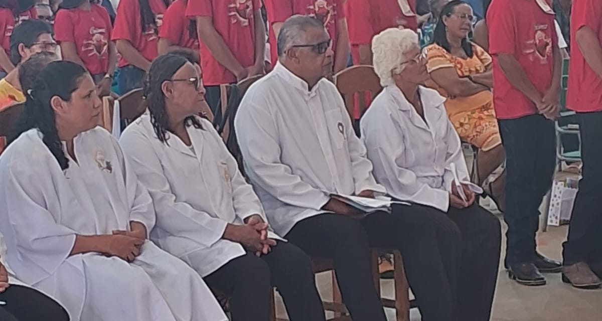 Celebração em Del Rei: crisma e renovação dos ministros marcam encontro