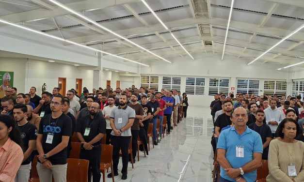 Lideranças da Fazenda da Esperança participam de formação com o método ADI em Belo Horizonte