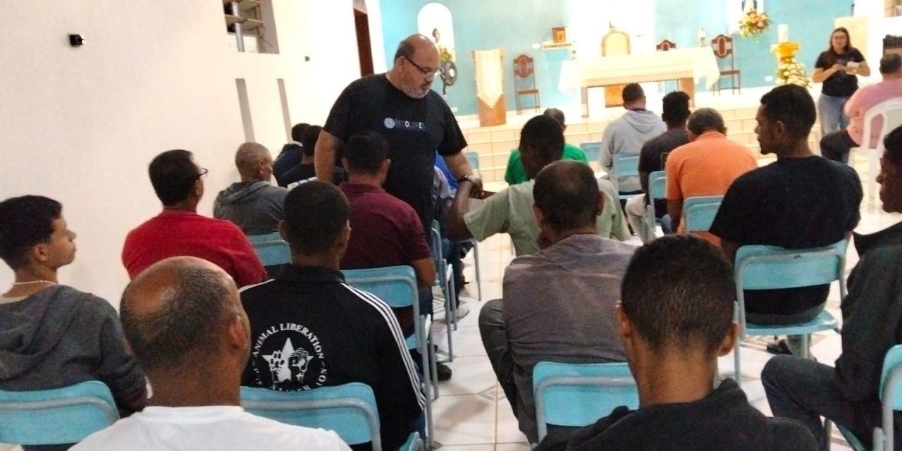 Perdão e partilha marcam encontro na Fazenda de Poço das Trincheiras