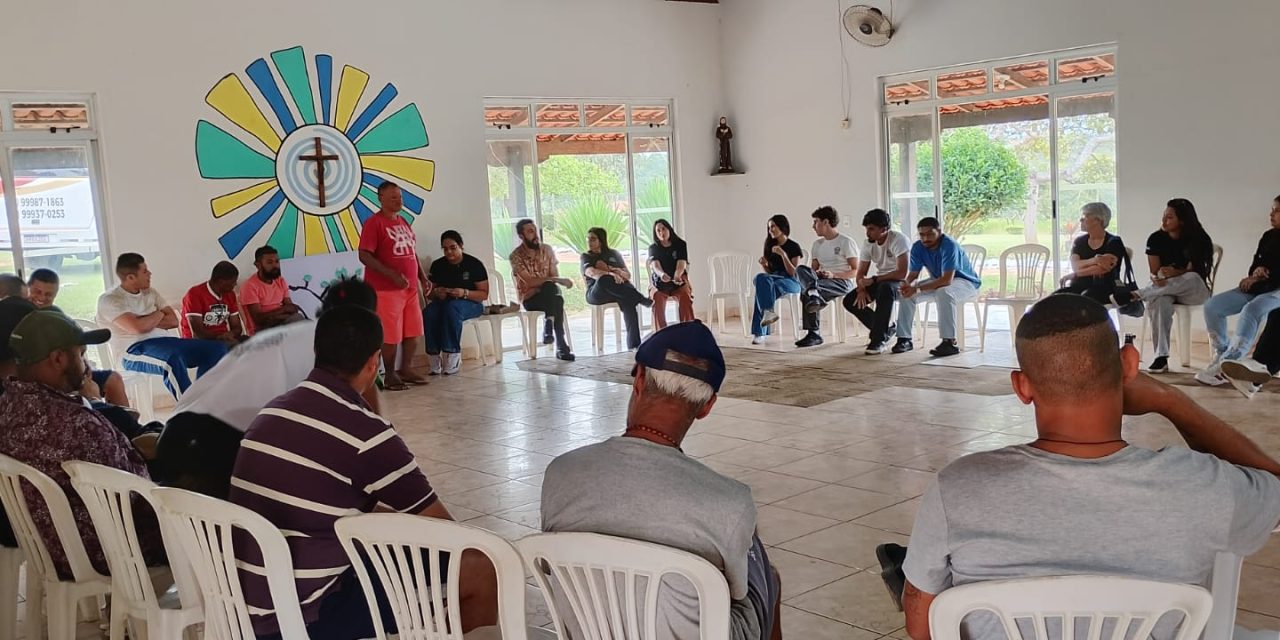 Troca de experiências: estudantes de Psicologia visitam Fazenda São Francisco