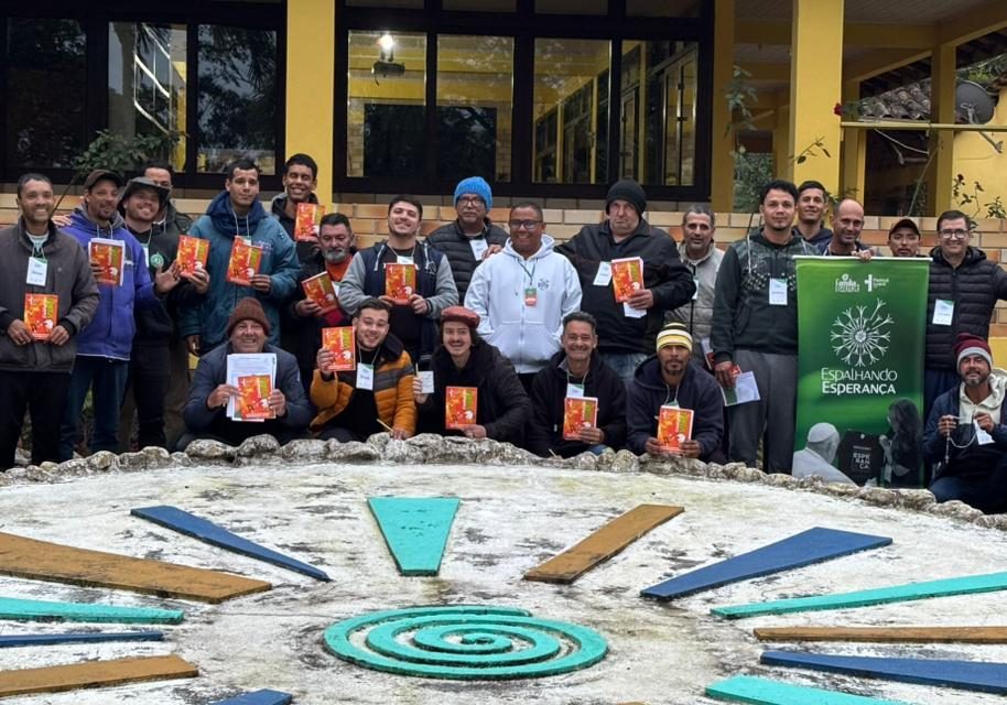 Carisma da Esperança e Juventude: O Espalhando Esperança e as Demandas da Pesquisa Nacional da CNBB