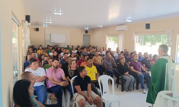 Encontro de famílias e entrega de certificados marcam dia de festa na Fazenda Senhor do Bonfim