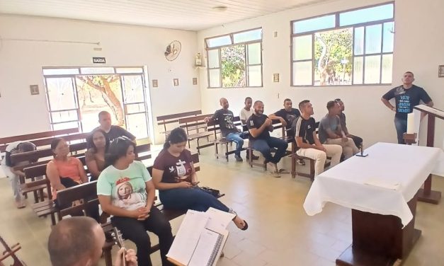 Famílias visitam acolhidos e celebram a vida em Várzea da Palma