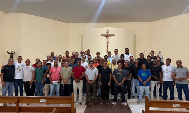 Fazenda de Lajeado leva testemunho de esperança em missa celebrada na cidade