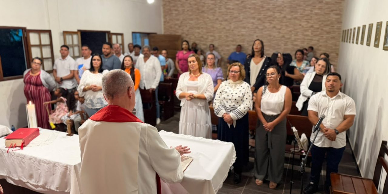 Jovens acolhidos recebem sacramento da Crisma em Garanhuns