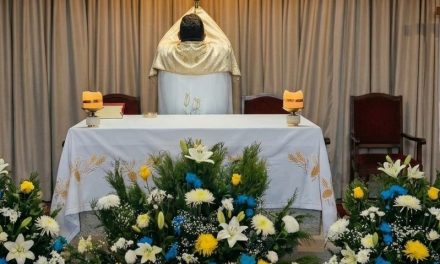 Do Vazio ao Altar: A História de Misericórdia e Missão do Pe. Raymundo Fagner