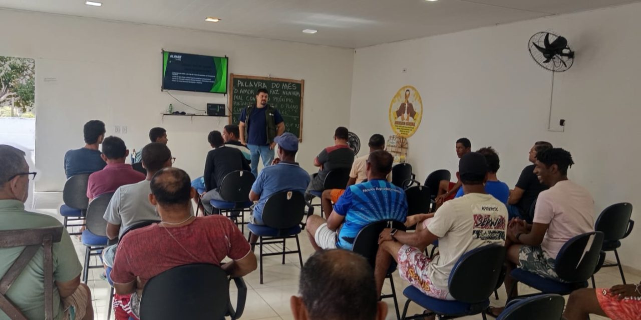 Curso de Ovinocultura une conhecimento e prática na Fazenda da Esperança de Poço das Trincheiras