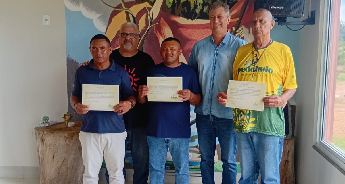 Entrega de Certificados Marcam Domingo Especial na Fazenda São João Batista