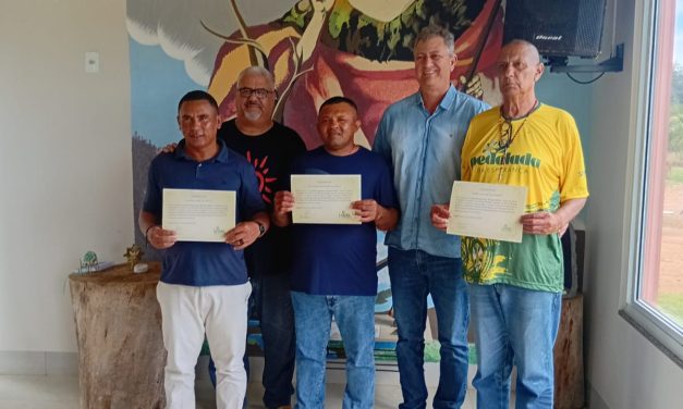 Entrega de Certificados Marcam Domingo Especial na Fazenda São João Batista