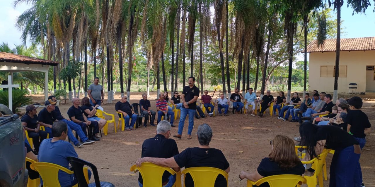 Fazenda da Esperança de Mozarlândia/GO recebe visita de Benfeitores